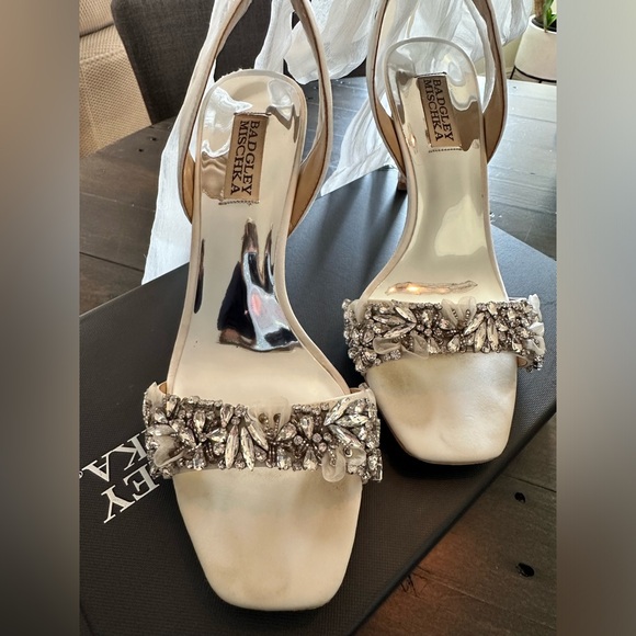 Badgley Mischka Bobbie Heeled Sandal - Picture 8 of 16